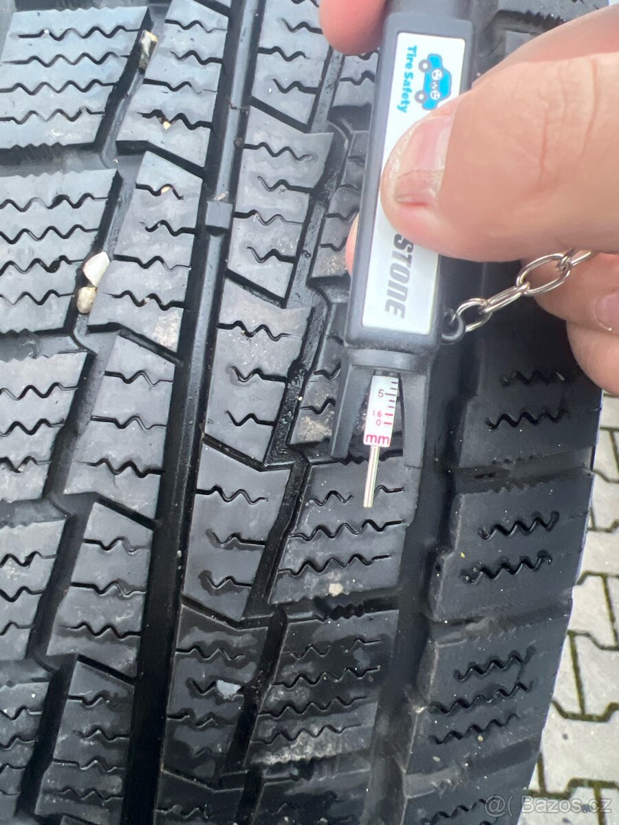 VW T5 215/65R16C zimní - 2