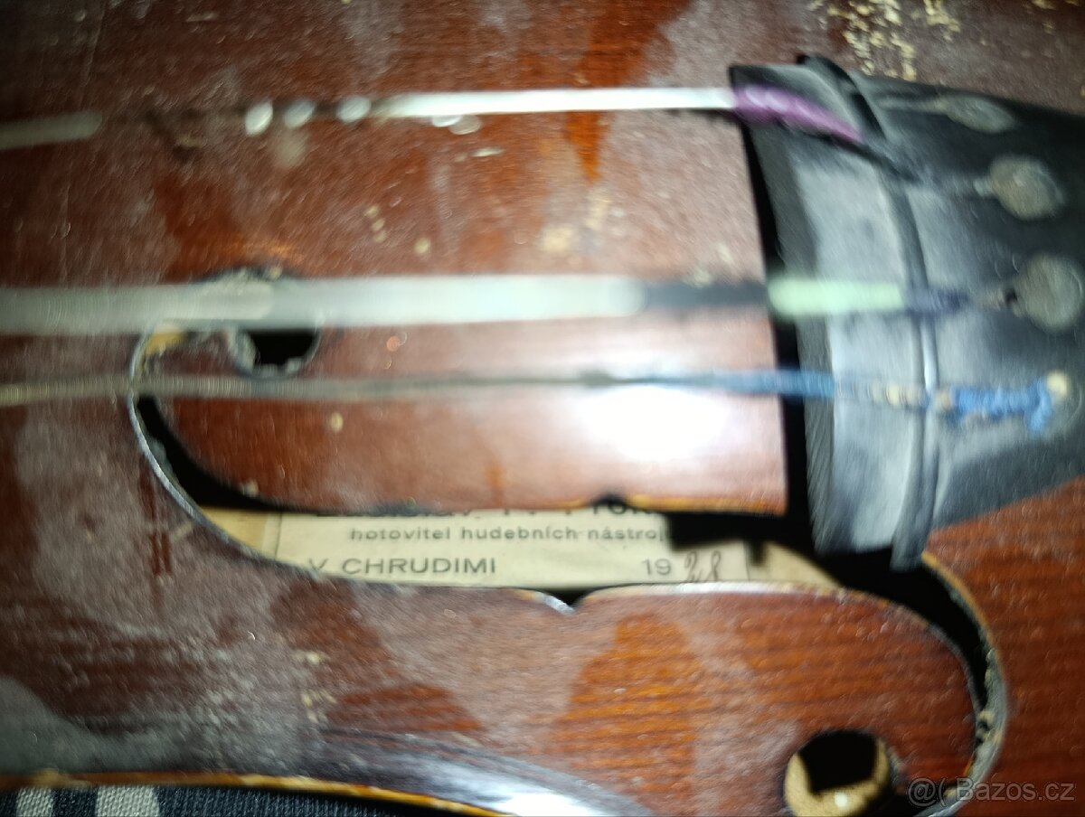 Prodám housle - 2