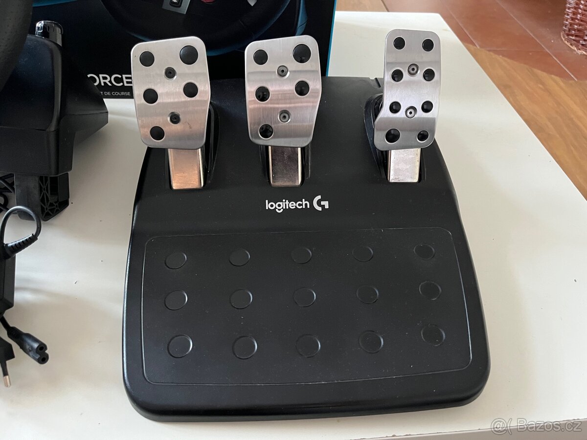 Volant Logitech G29 Driving Force + Pedály (PC, PS5, PS4) - 2