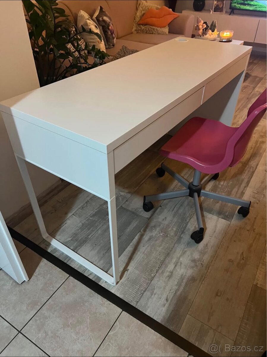 Psací stůl ze židli - 2