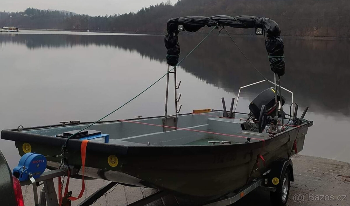 RYBÁŘSKÁ LOĎ WOR 5 - 2