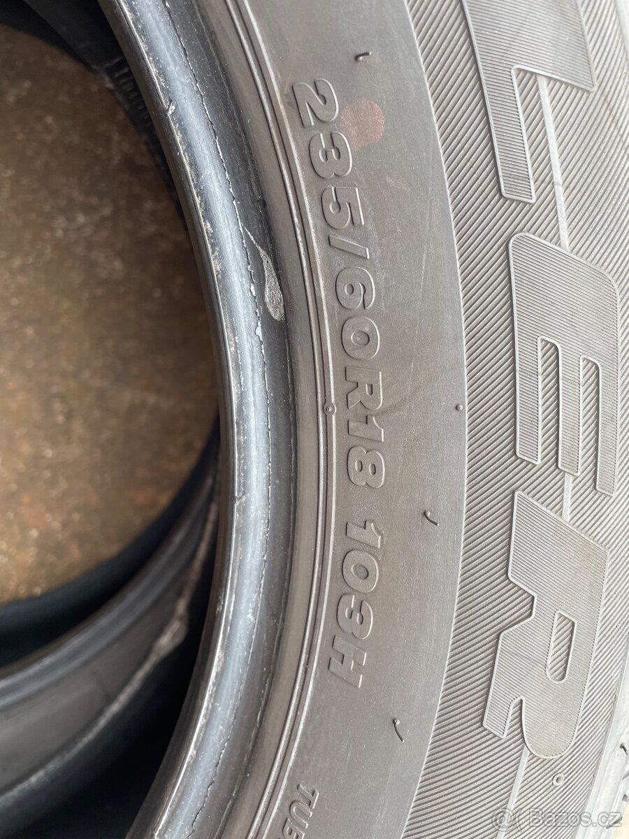 Letní pneu 235/60/18 - 2