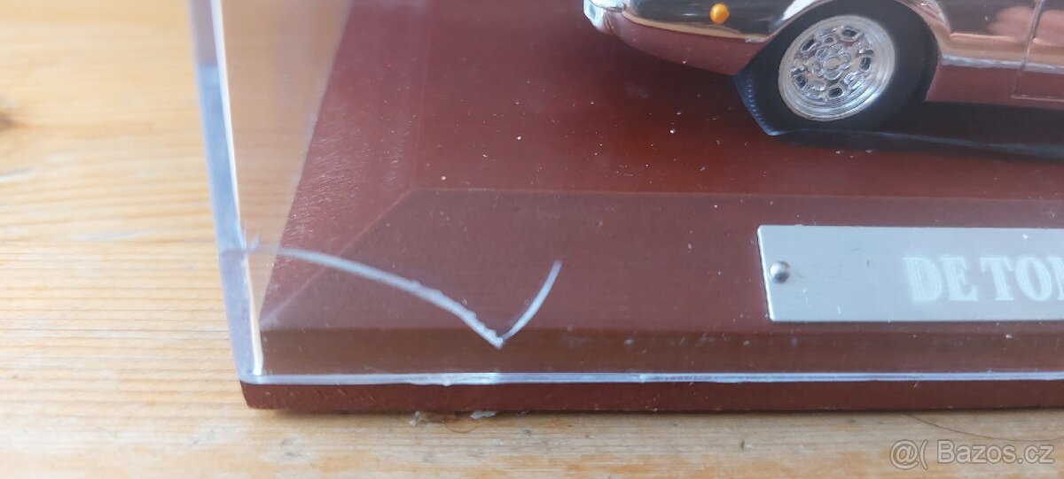 Zberateľské auto de tomaso pantera - 2