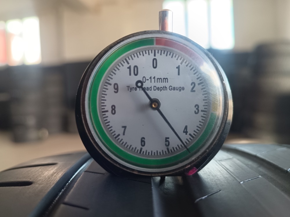 225/50 R17 BRIDGESTONE (3719) - 2