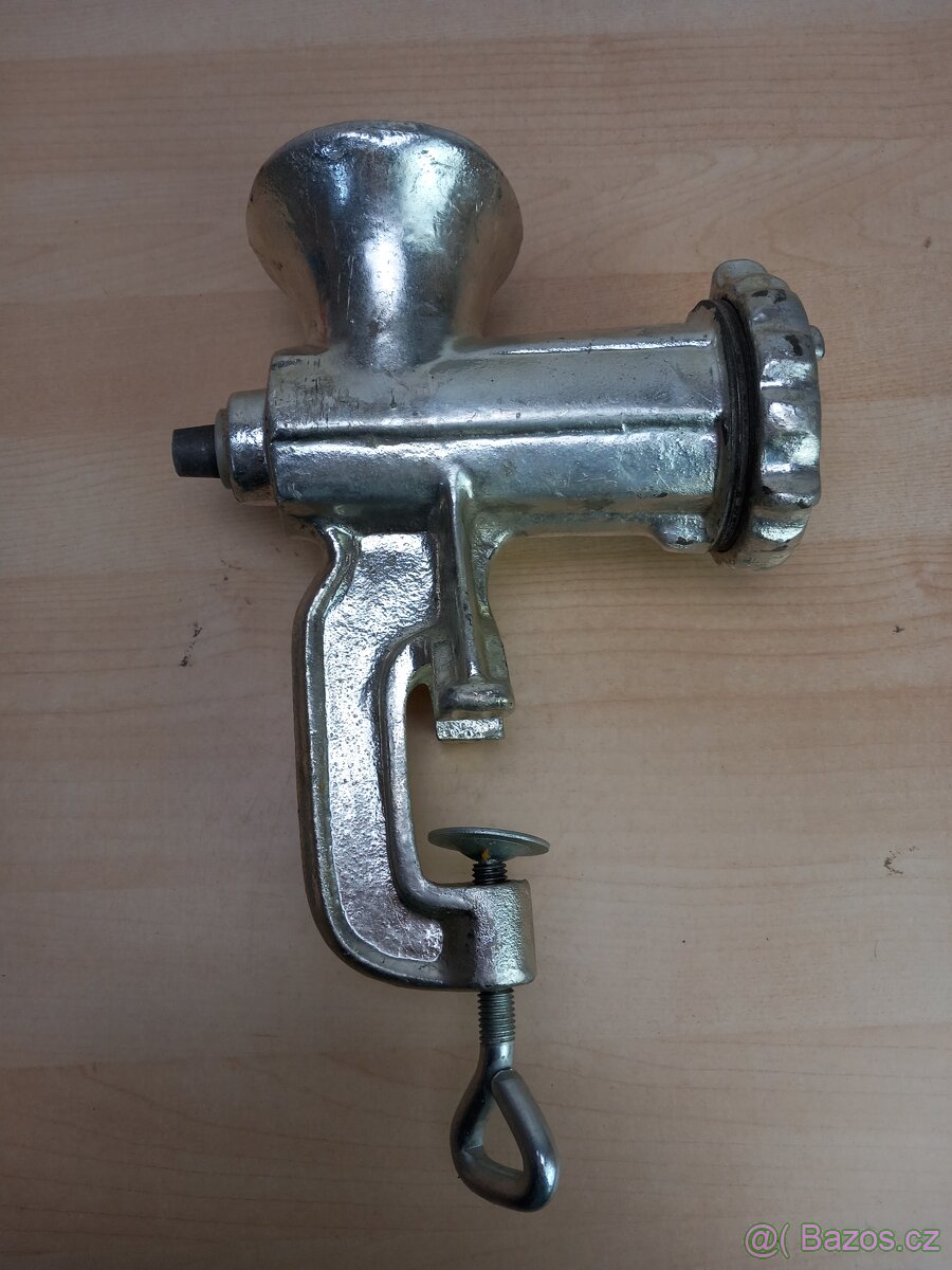 Mlýnek na maso značky KitchenArt - 2