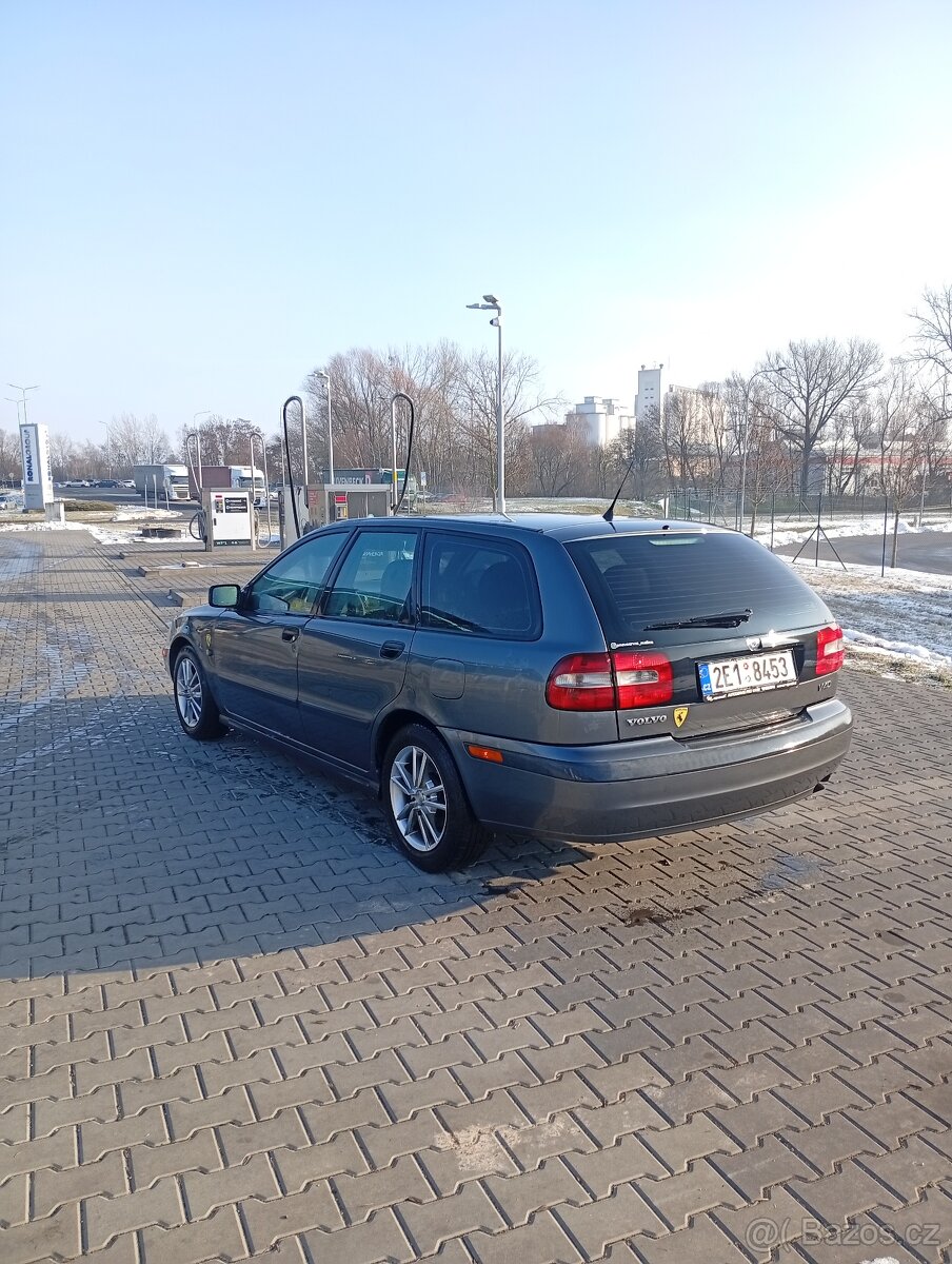 Volvo V40 1.9 Di - 2