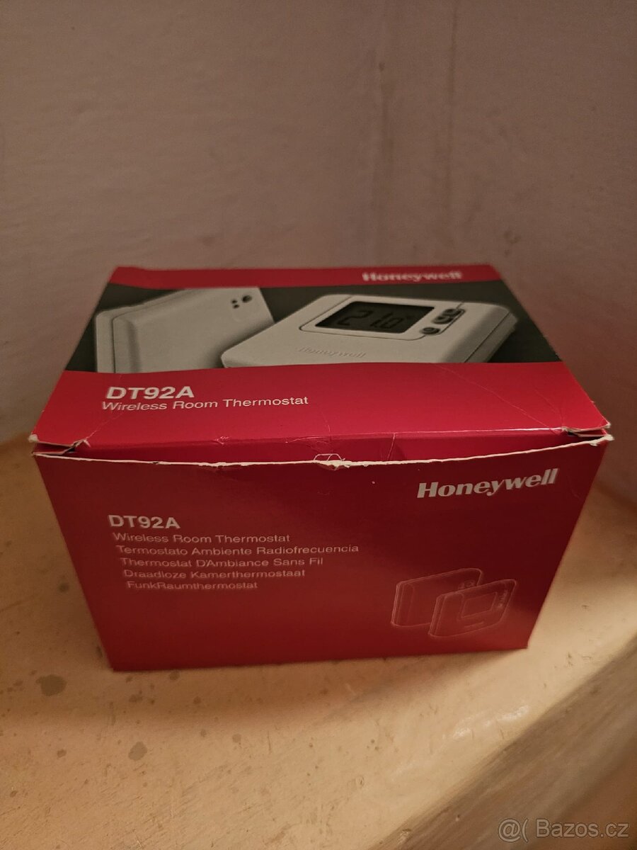 HONEYWELL Termostat bezdrátový DT92A - 2