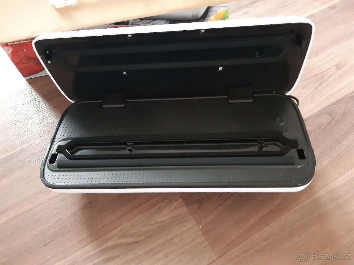 Vakuovací přístroj na potraviny - 2