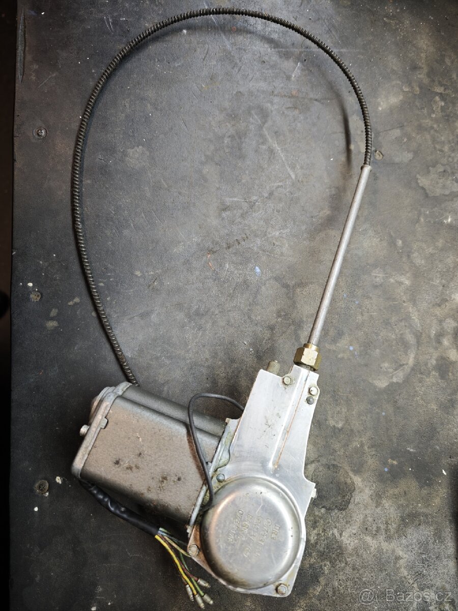 Motorek stěračů na Tatra 603 - 2