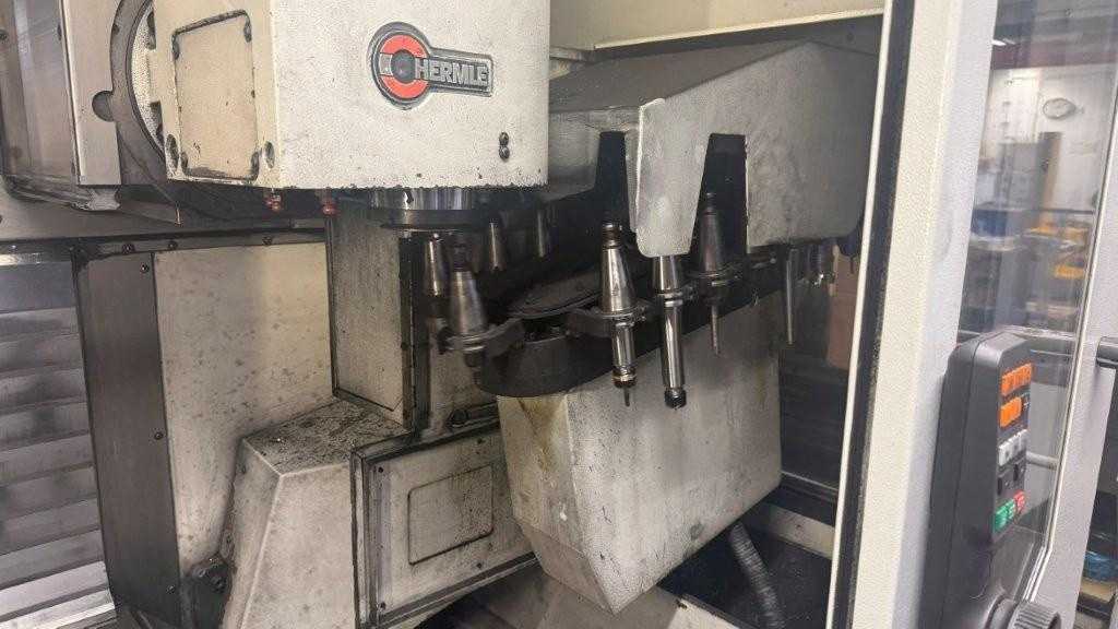 Obráběcí centra - pětiosá U 740 - 2