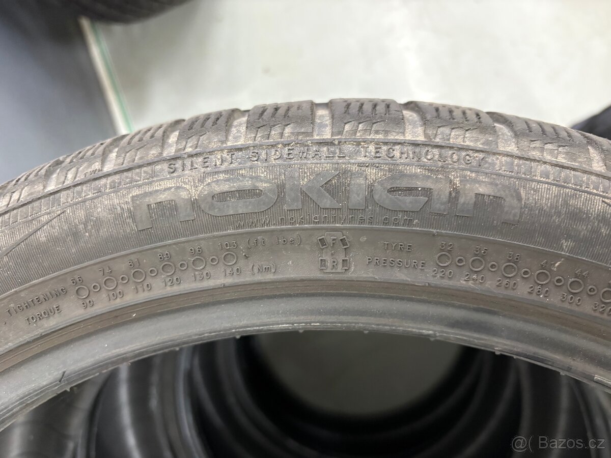 Zimní pneu Nokian 245/40 R19 - 2