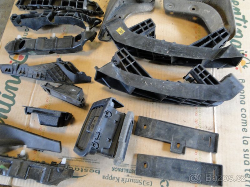 Kia Picanto TA 2011-2016 držáky nárazníků plasty - 2