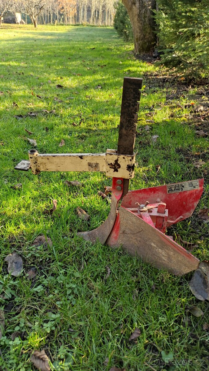 Prodám příslušenství k malotratoru Terra - 2