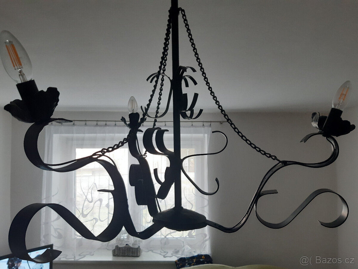 ručně kovaný lustr - 2