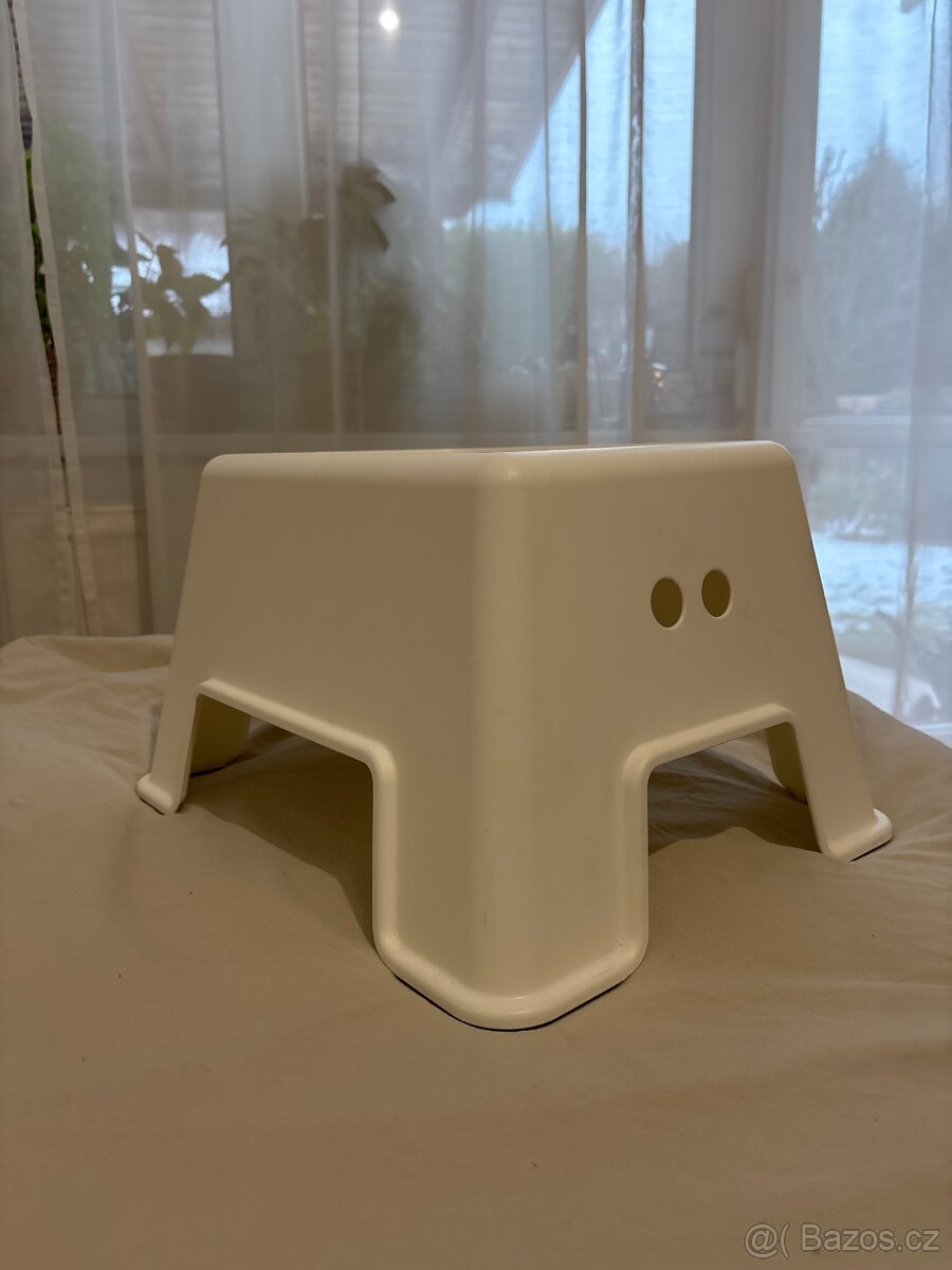 Stupínek ikea - 2