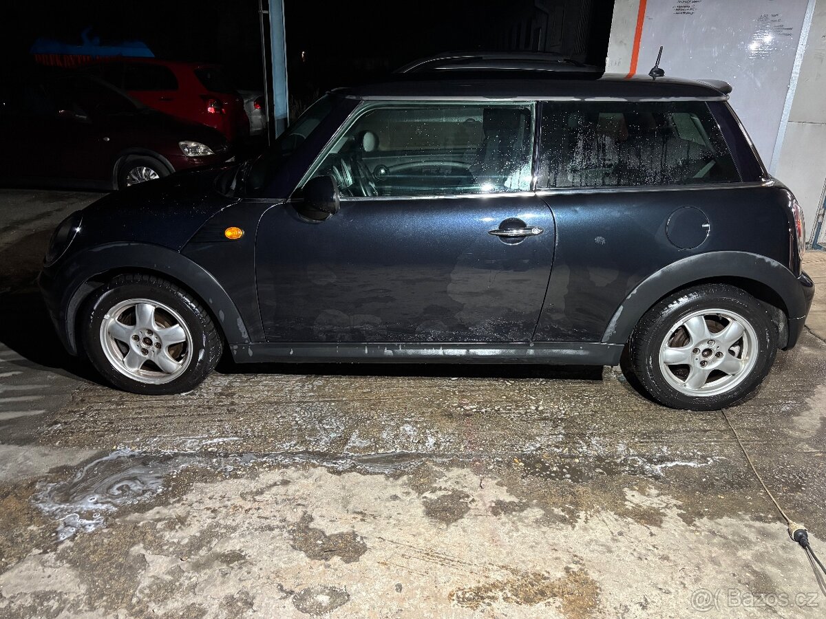 Mini Cooper r56 facelift - 2