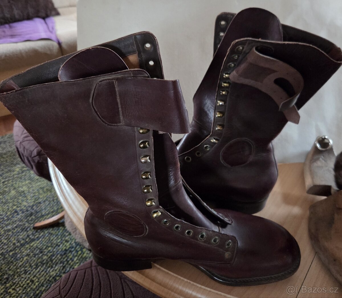 Staré vojenské kožené boty od Bati. - 2