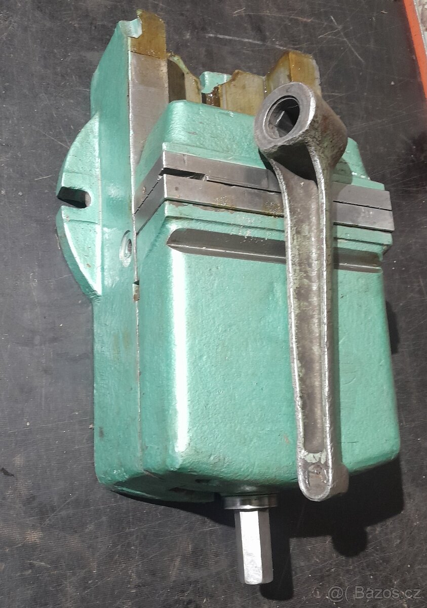 Strojní svěrák 200mm - 2