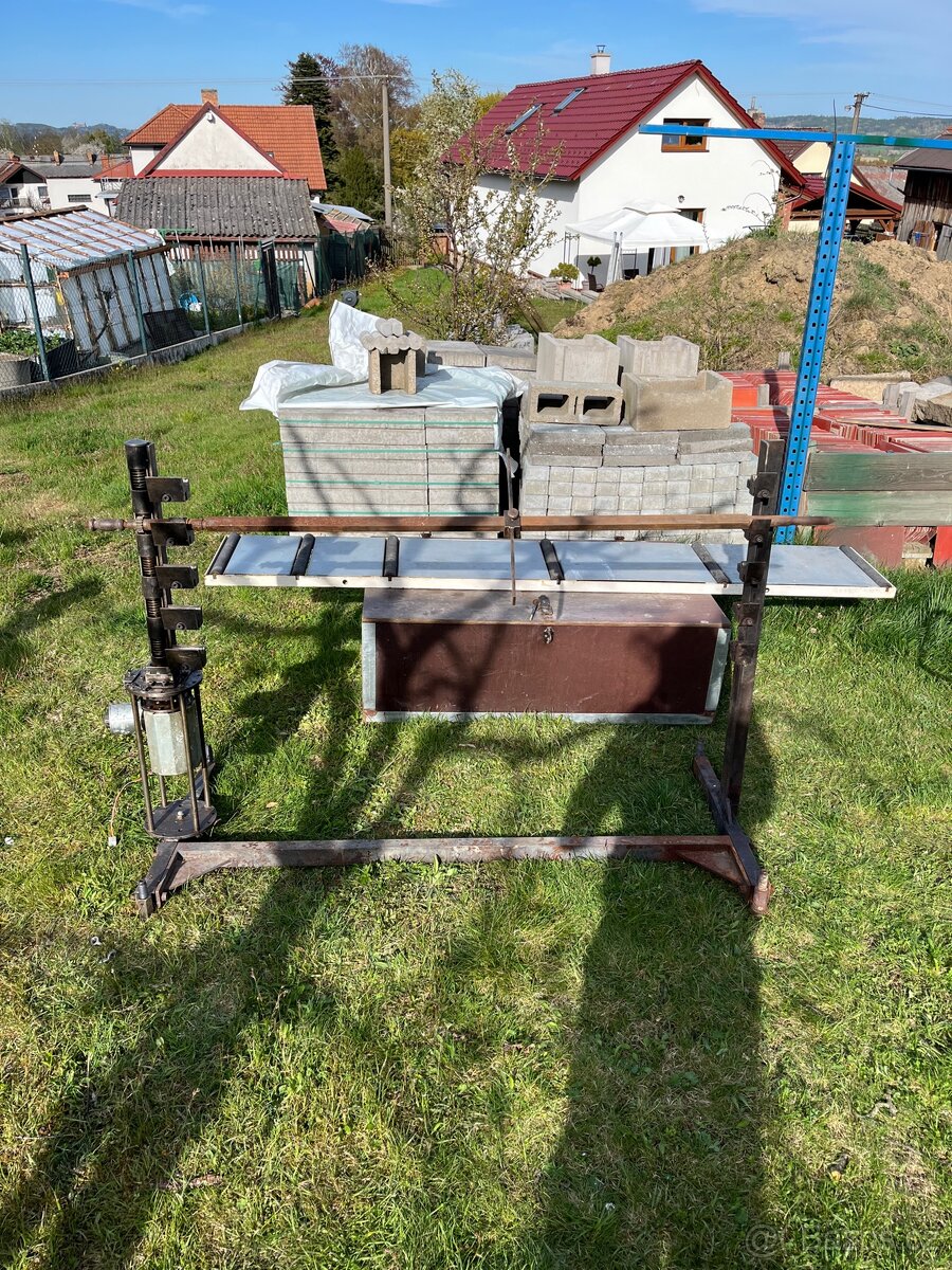 Masivní gril nad ohniště - 2