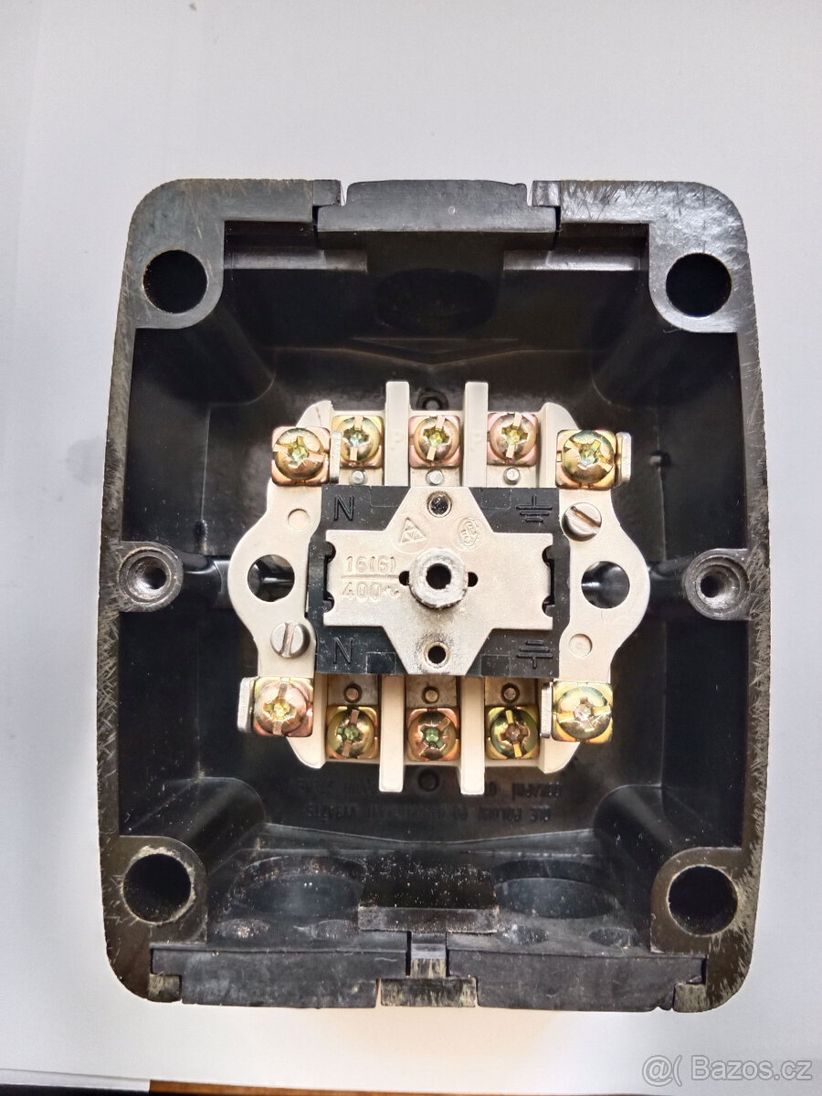 Spínač třífázový - 2