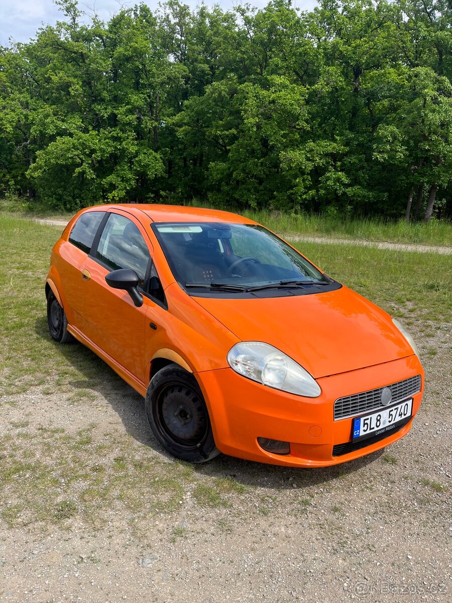 Fiat Punto 1.4 NOVÁ STK - 2