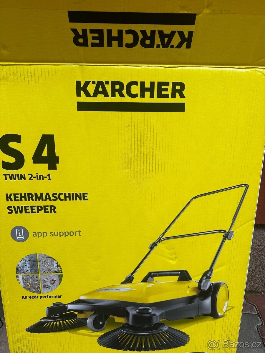 Zametač KARCHER S4 twin - 2