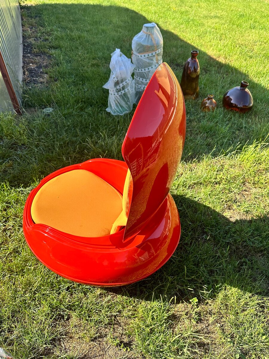 Egg Chair - křeslo cca 70tá léta - 2