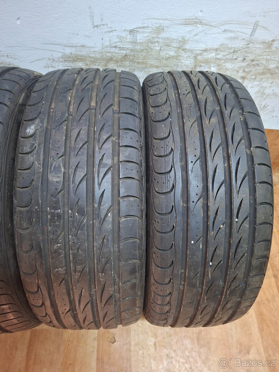 Letní pneu 215/45/17 Syron - 2