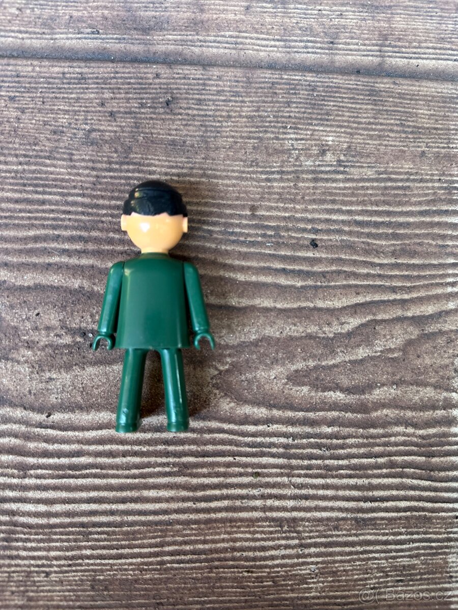 Zelena figurka Igracek - 2