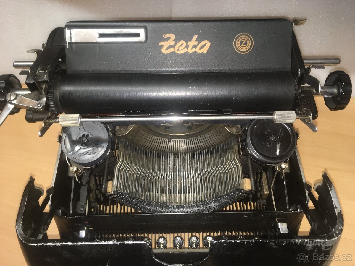 Historický psací stroj ZETA - 2