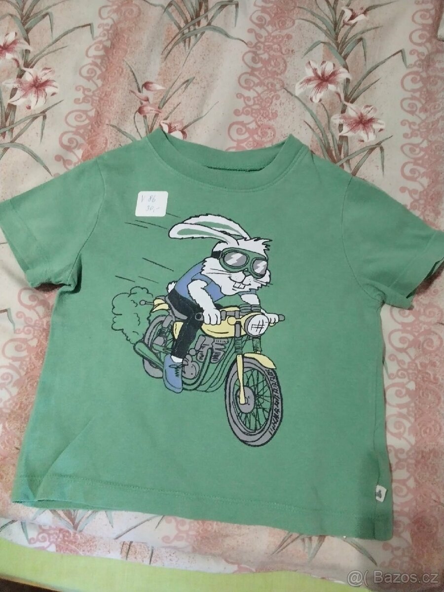 Různé dětské oblečení - 2