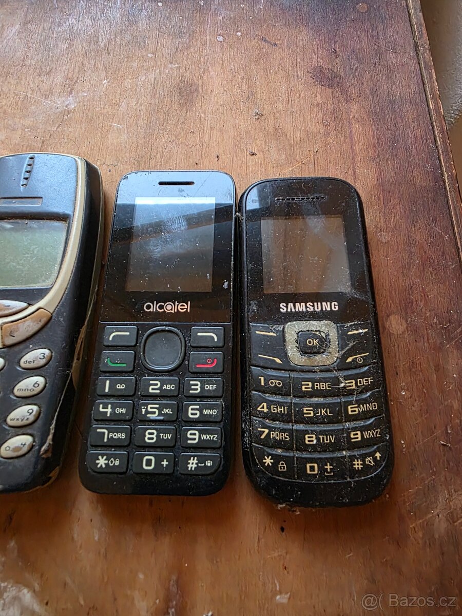 Nokia 3310 - 2