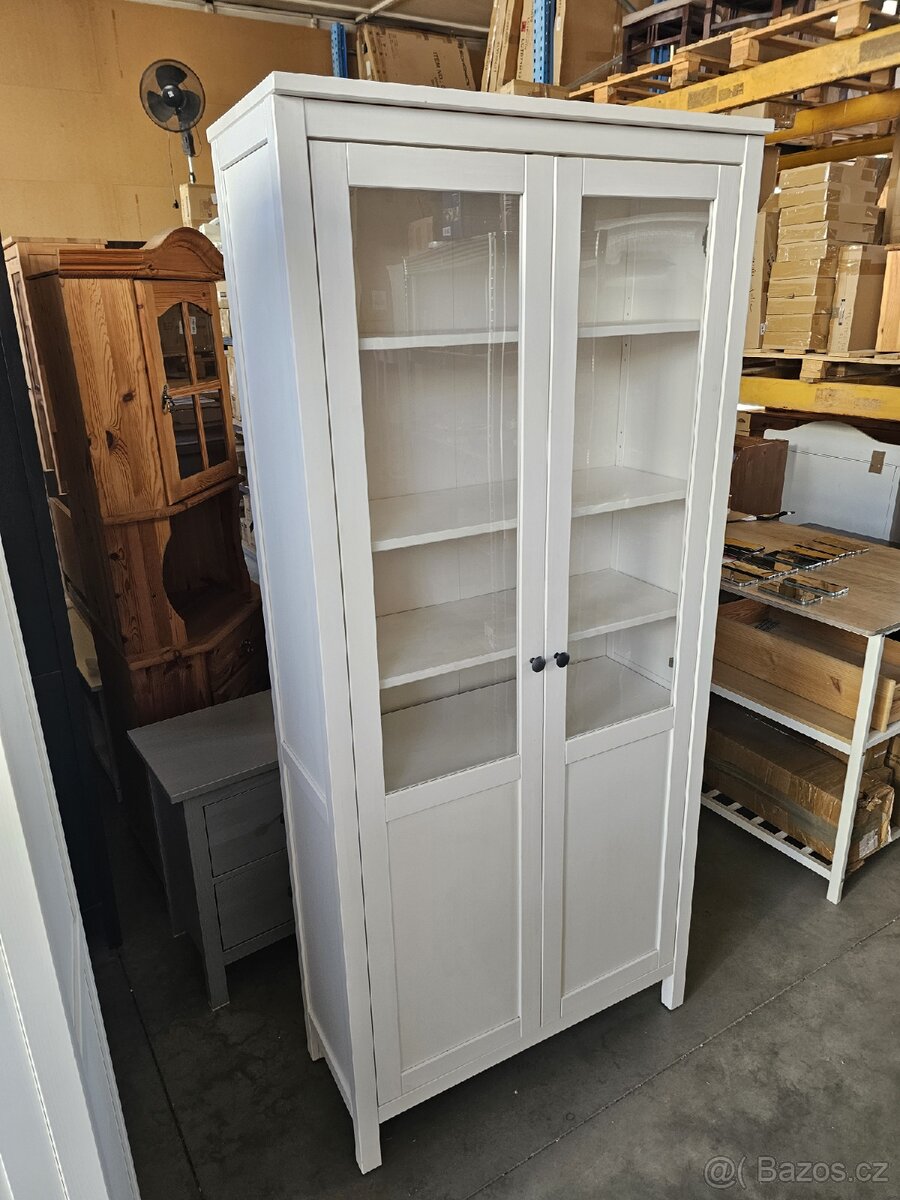 VITRÍNA IKEA HEMNES - 2