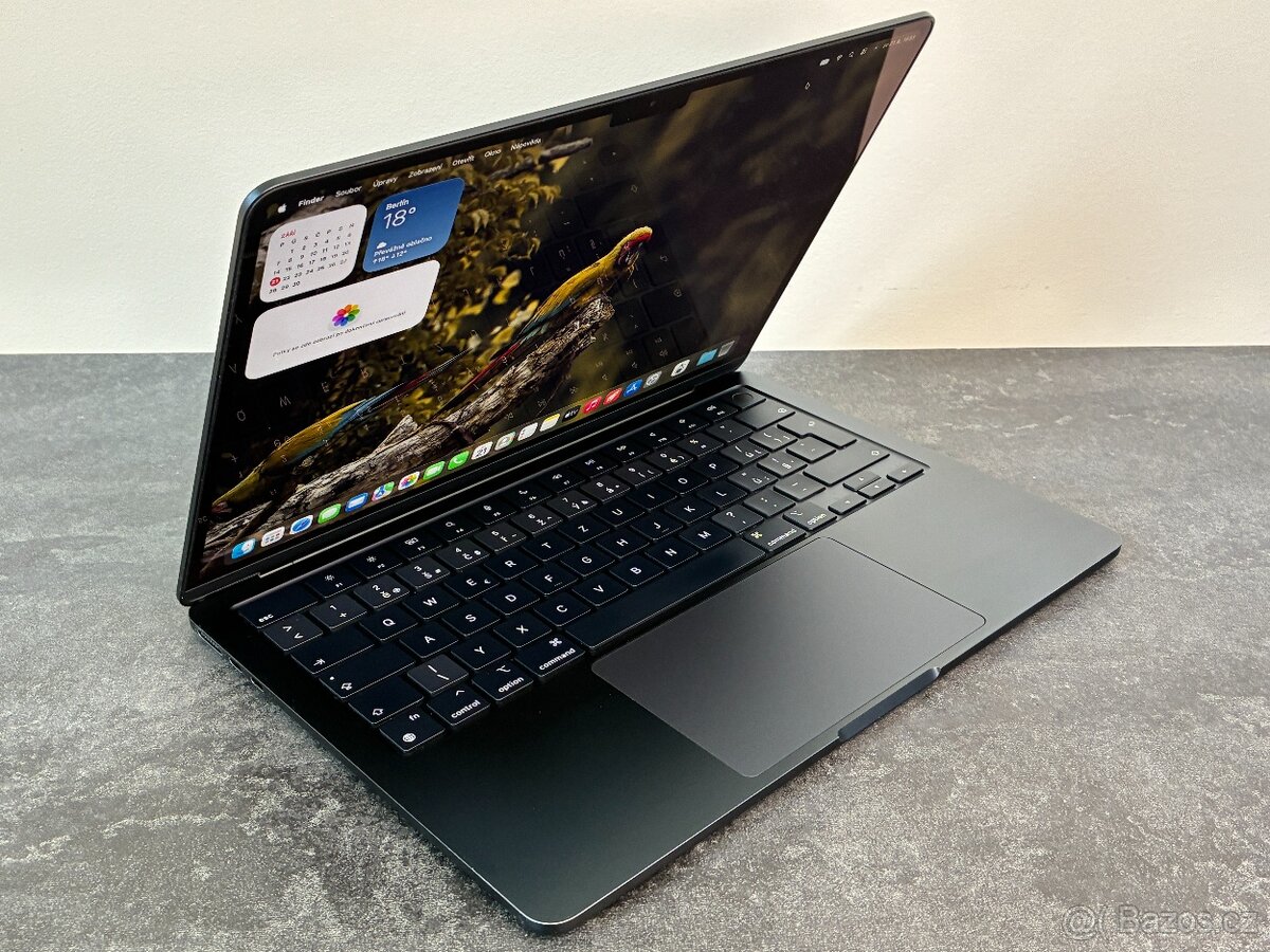 MacBook Air 13'' 2022 / M2 / 16GB / 256GB SSD - 2