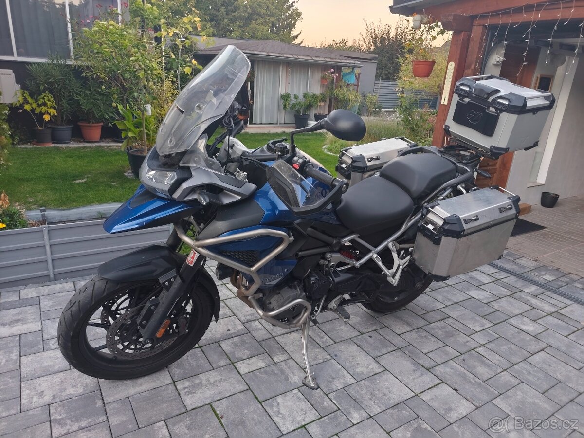 Triumph Tiger 1200 GT Pro - 2