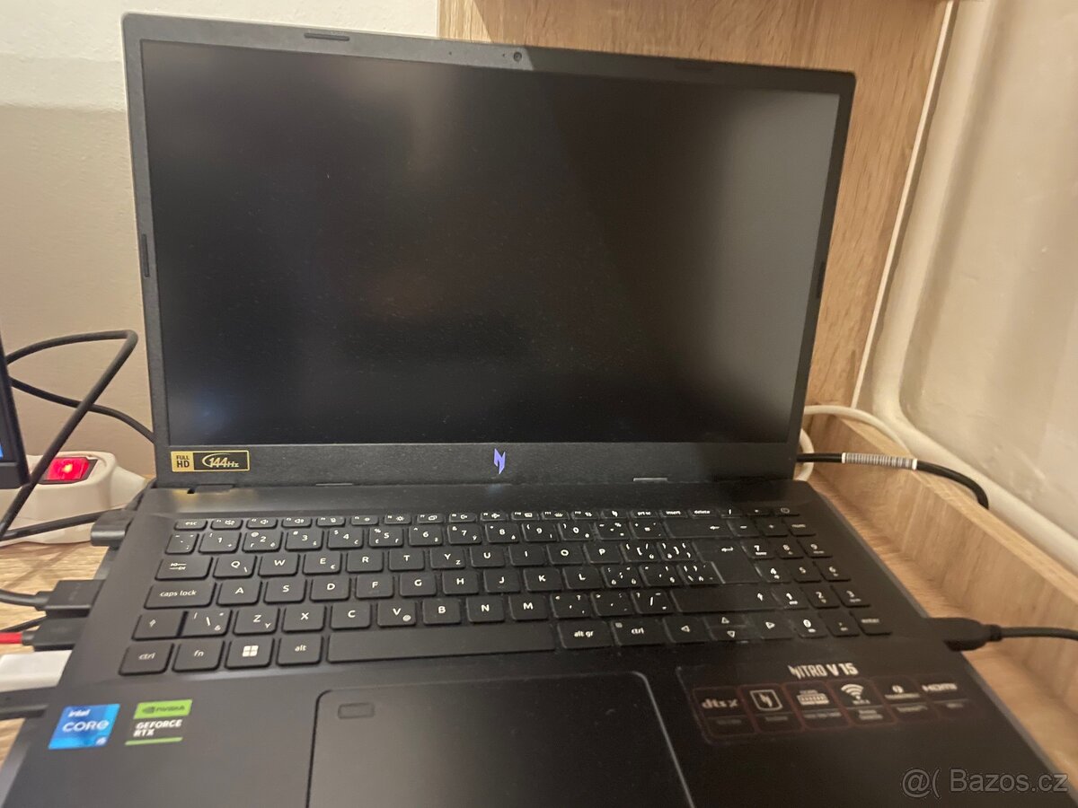 Acer Nitro V 15 Black (ANV15-51-53VU) - 2