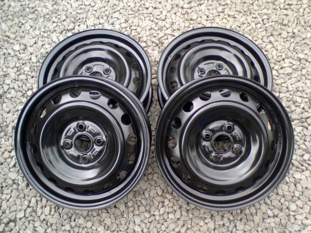 15 plechové disky Toyota IQ,Toyota Yaris III - 2