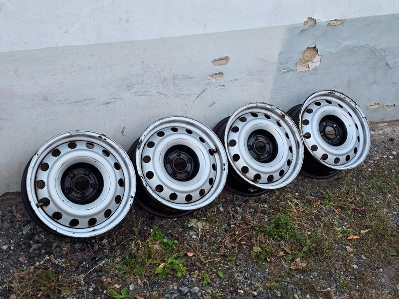 Plechové Disky 5x108 7JxR16 ET42 - 2