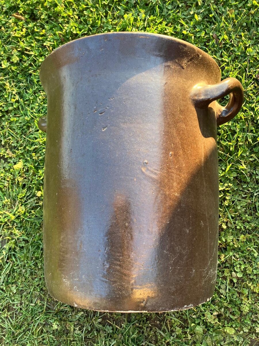 NEPOŠKOZENÝ, ORIGINÁLNÍ KAMENINOVÝ SOUDEČEK KE KVAŠENÍ ZELÍ - 2