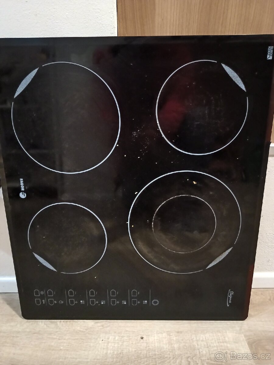 Sklokeramická varná deska - 2