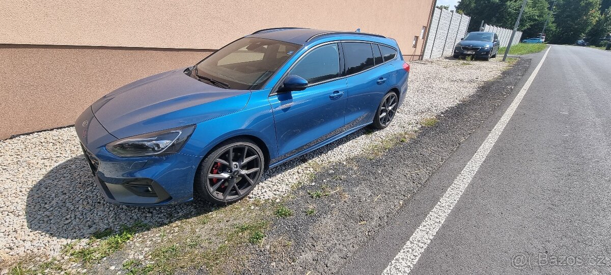 Ford Focus ST - 2
