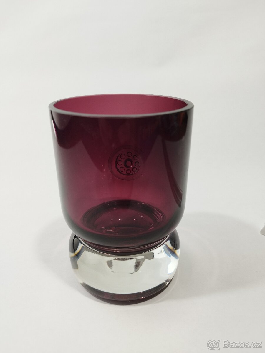 Vázička s nálepem - 2