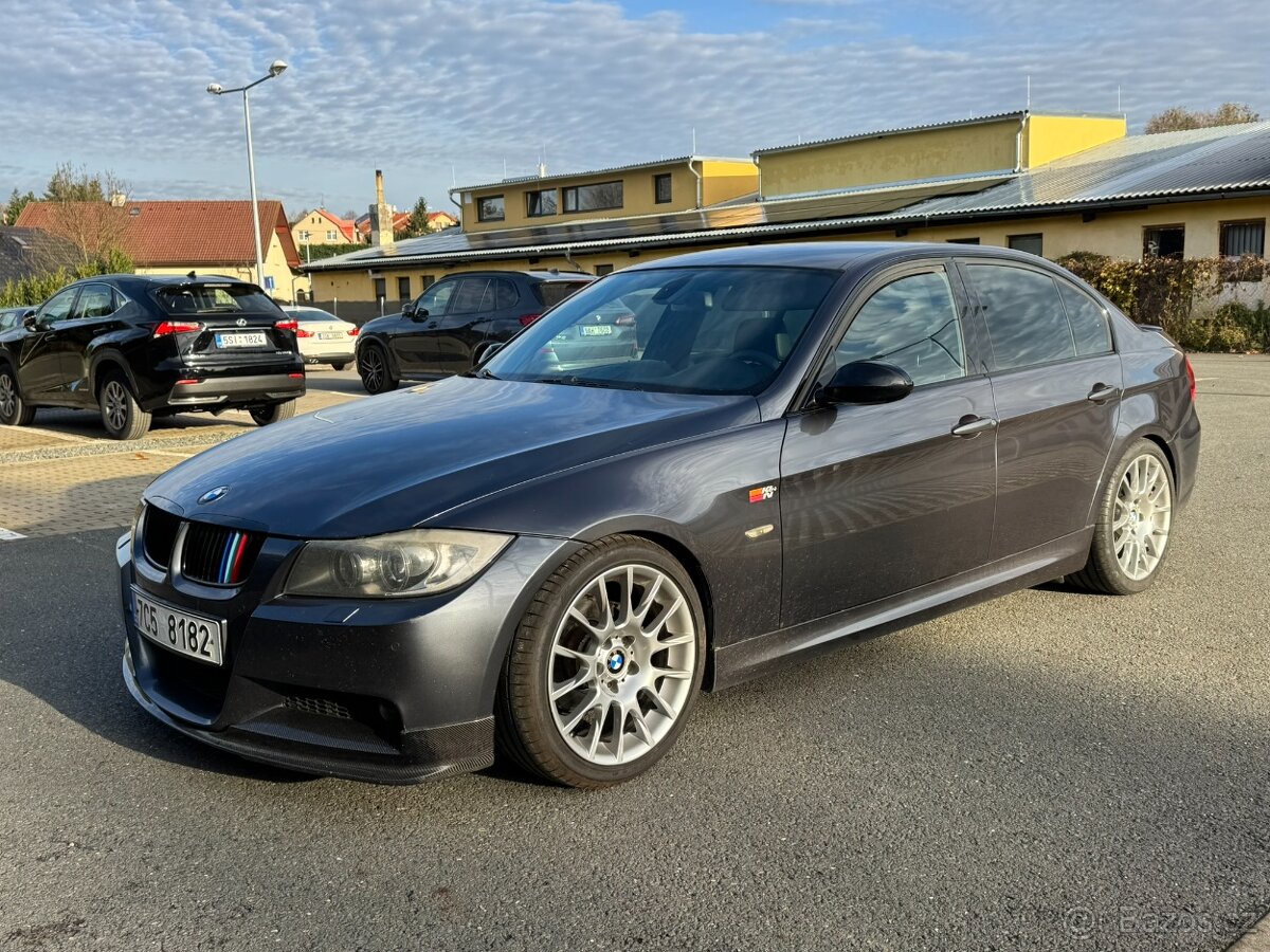 BMW 320si (E90) – limitovaná edice 2600 ks, rok 2006 - 2