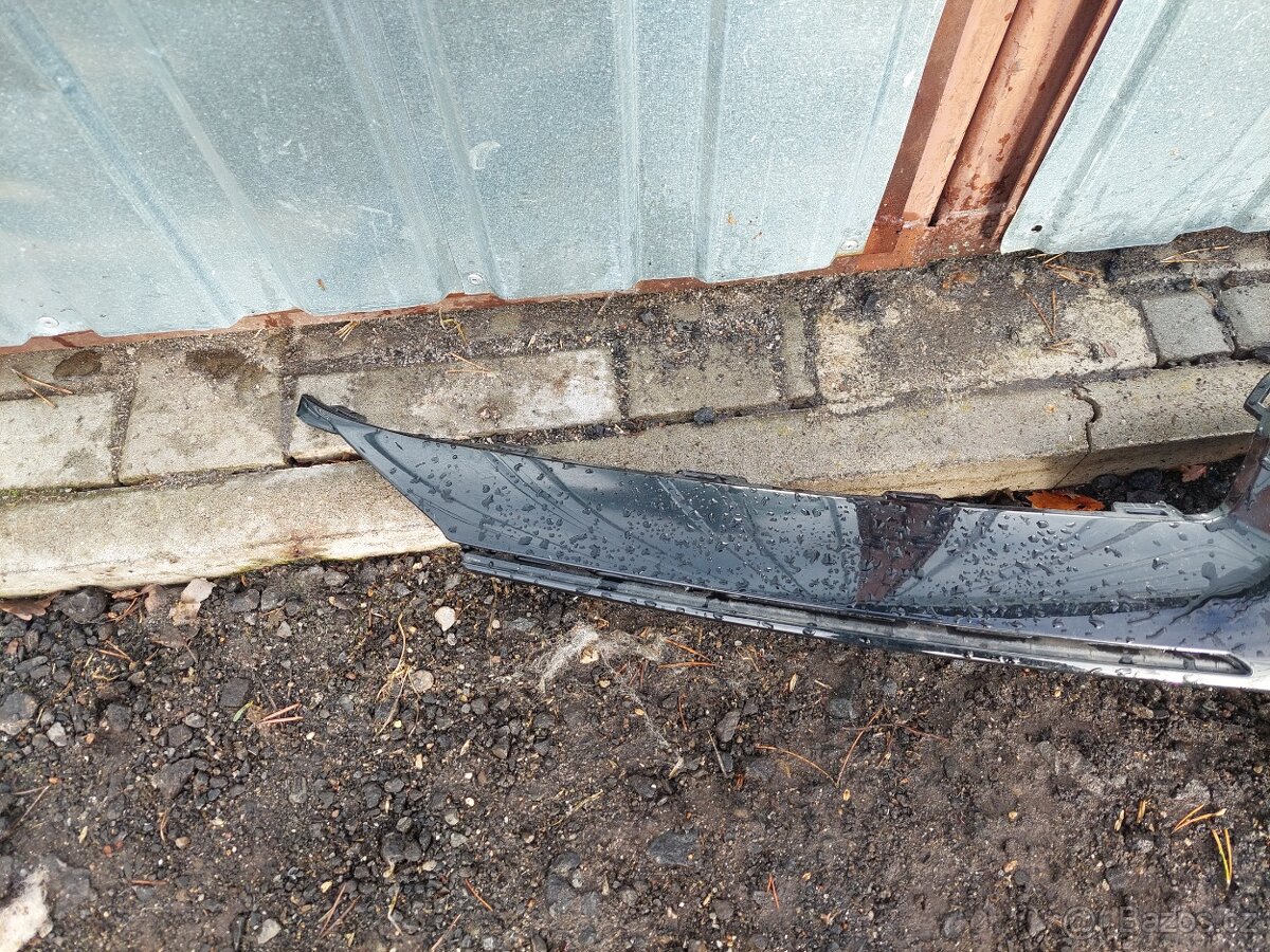 Přední mřížka na Renault Clio IV - 2