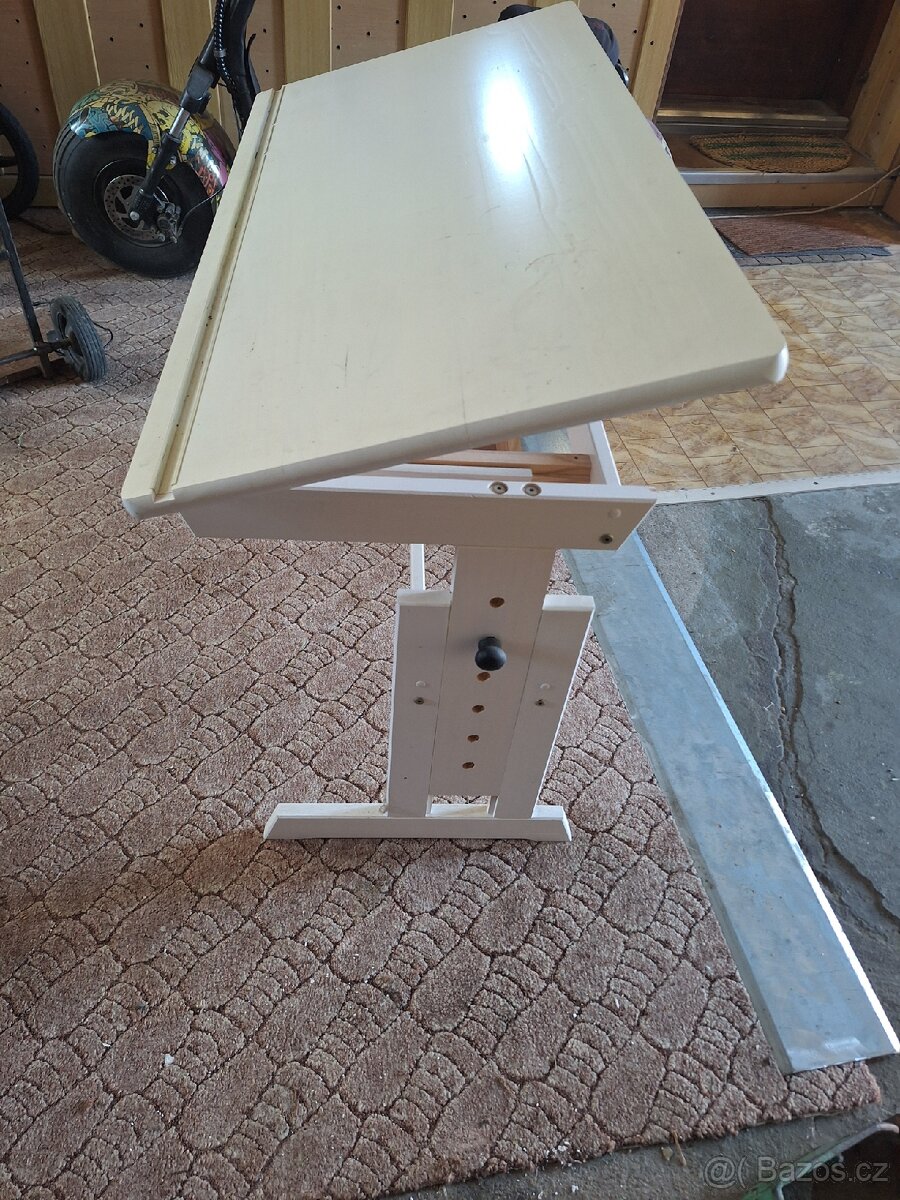 rýsovací stůl - 2