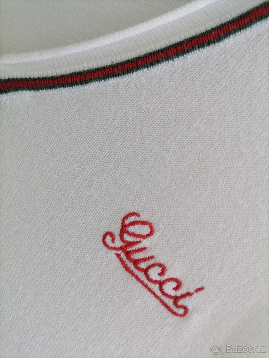 Gucci svetřík nový - 2