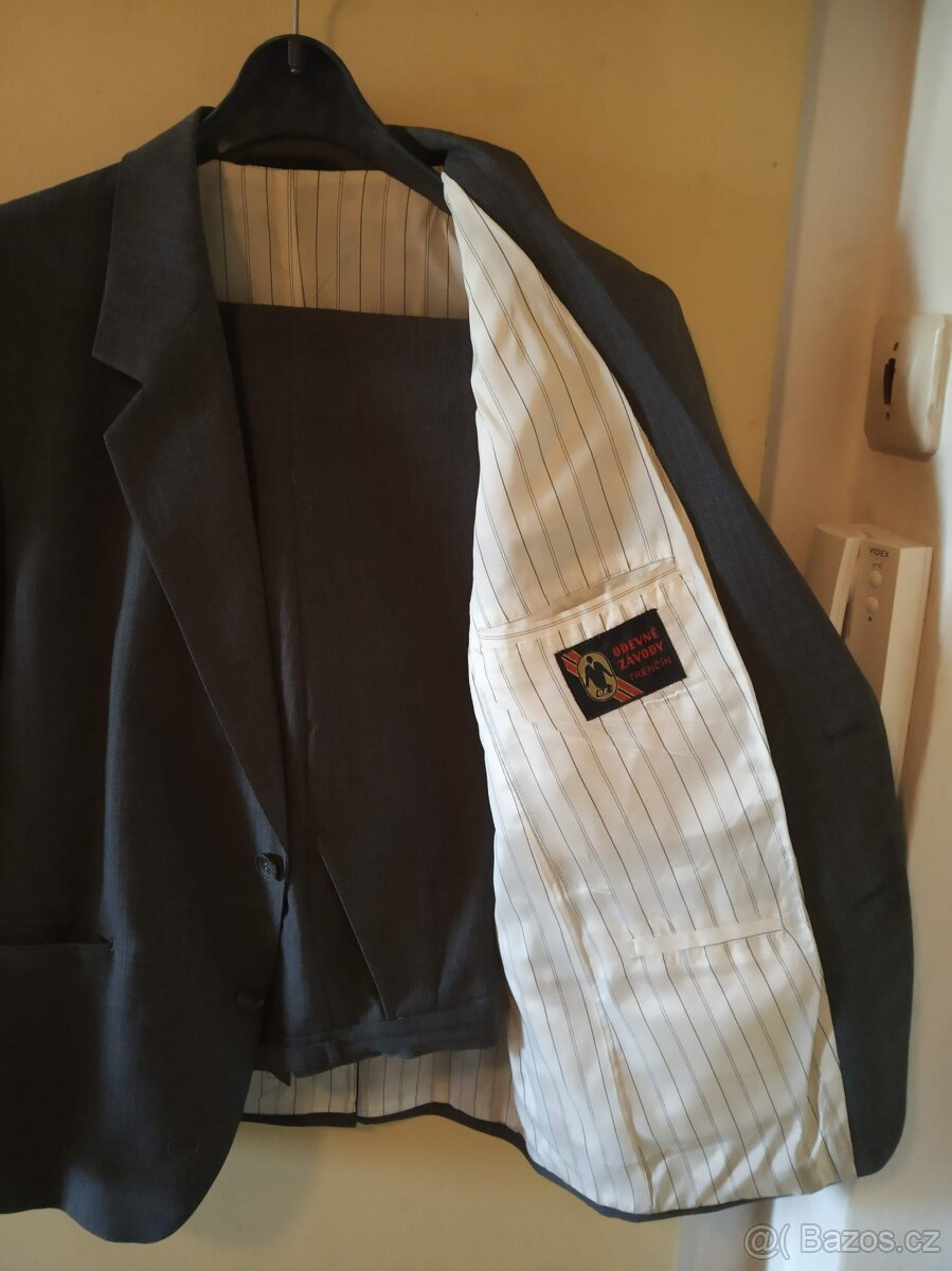 Pánský oblek Oděvné závody Trenčín - 2