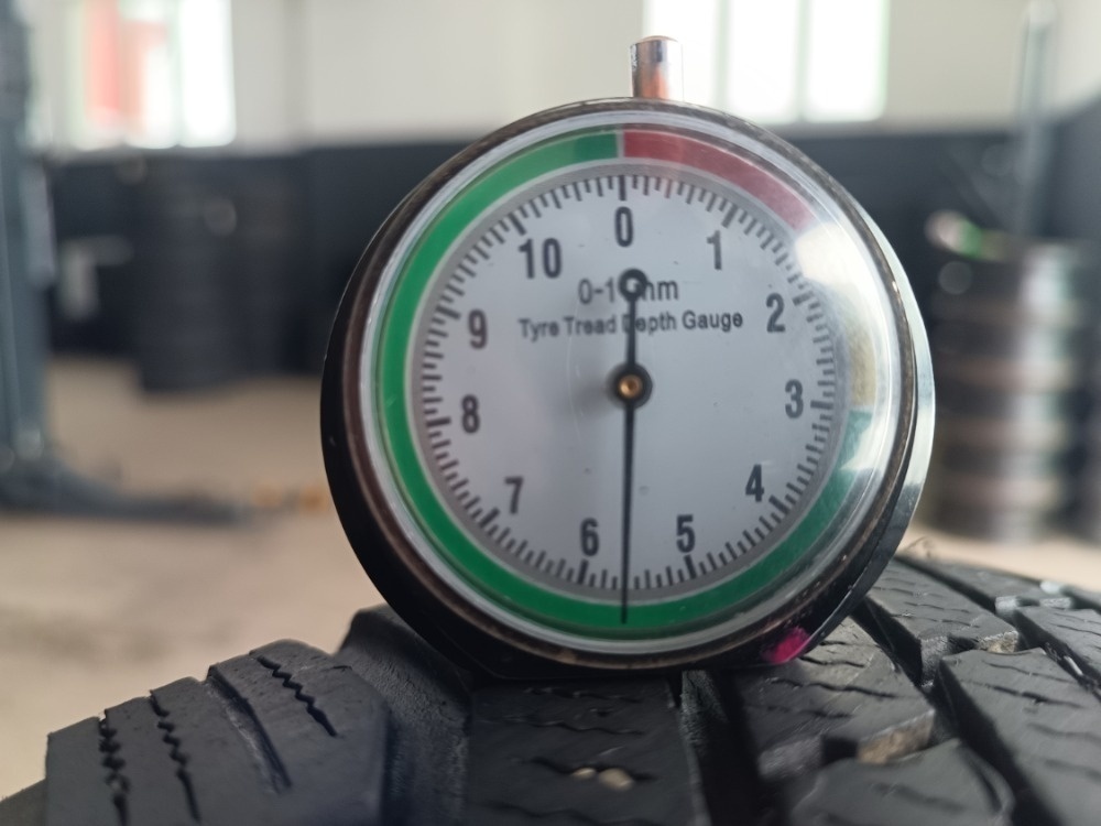 205/55 R16 CONTINENTAL (2718) - 2