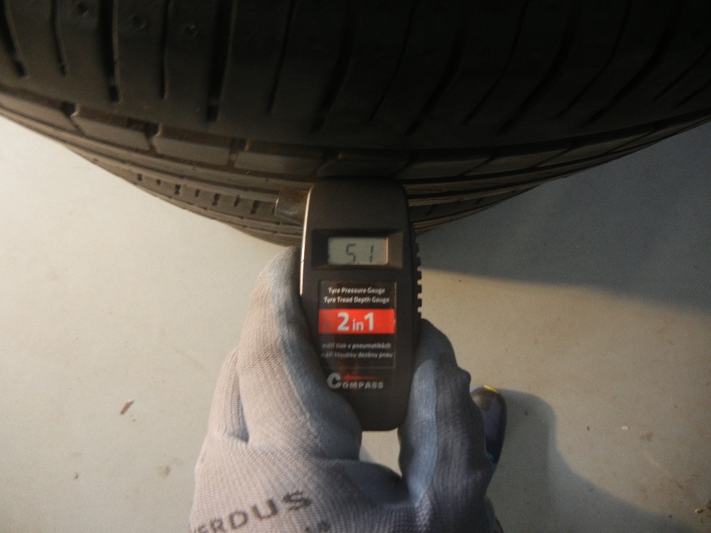 Letní pneu Pirelli 235/55R18 - 2