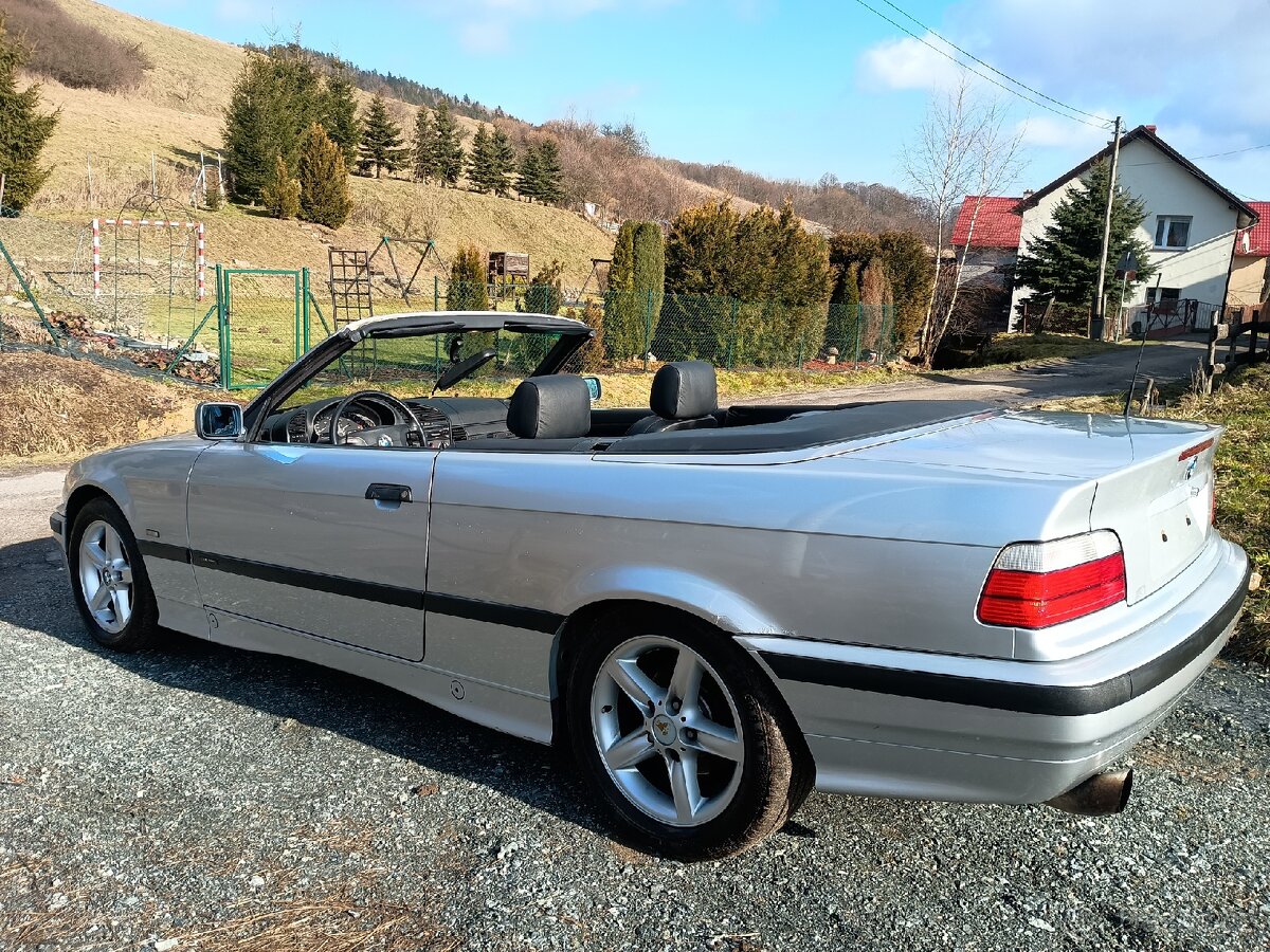 BMW E36 cabrio 318i - 2